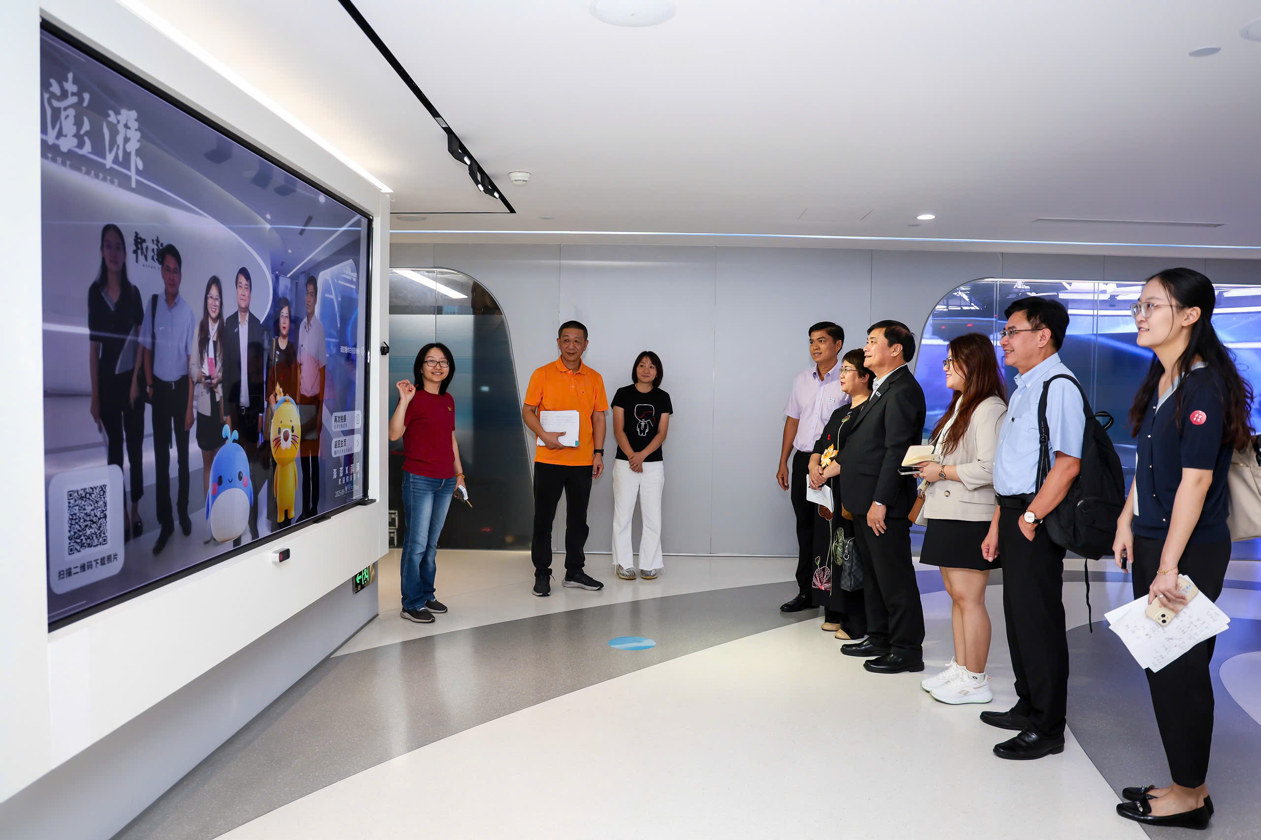 Báo Thanh Niên trao đổi hợp tác công nghệ truyền thông số với báo chí Thượng Hải- Ảnh 6. Báo Thanh Niên trao đổi hợp tác công nghệ truyền thông số với báo chí Thượng Hải- Ảnh 6.