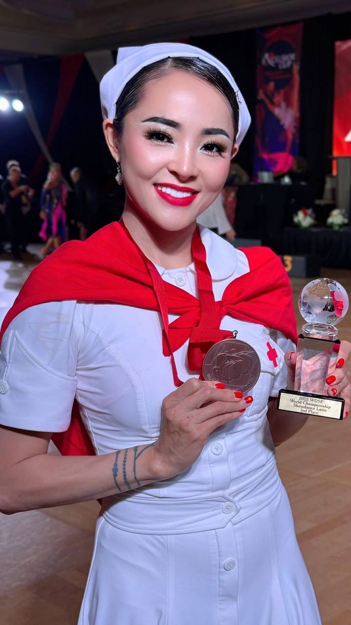 Phan Hiển khoe bảng thành tích 'sĩ hết đời', Thu Hương tiết lộ lý do chọn trang phục thời chiến ra đấu trường quốc tế- Ảnh 3.