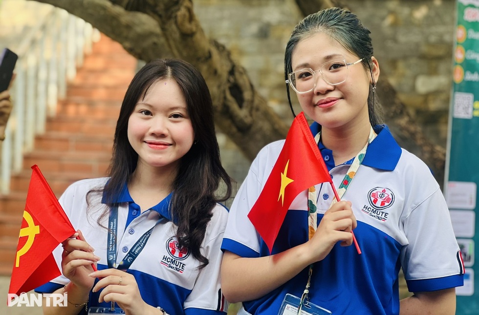 Cánh cổng vào đại học năm 2026 có hẹp lại sau cuộc đại sắp xếp? - 3