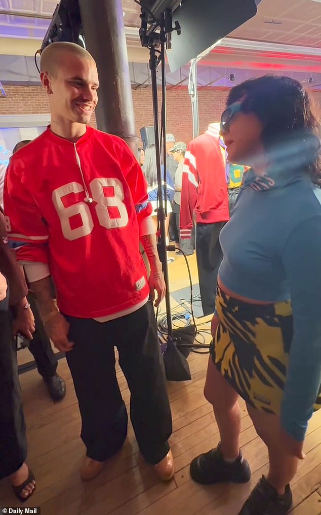 Cậu hai nhà Beckham lúng túng né tránh khi bị hỏi về “drama” gia đình với anh cả Brooklyn- Ảnh 4. Cậu hai nhà Beckham lúng túng né tránh khi bị hỏi về “drama” gia đình với anh cả Brooklyn- Ảnh 4.