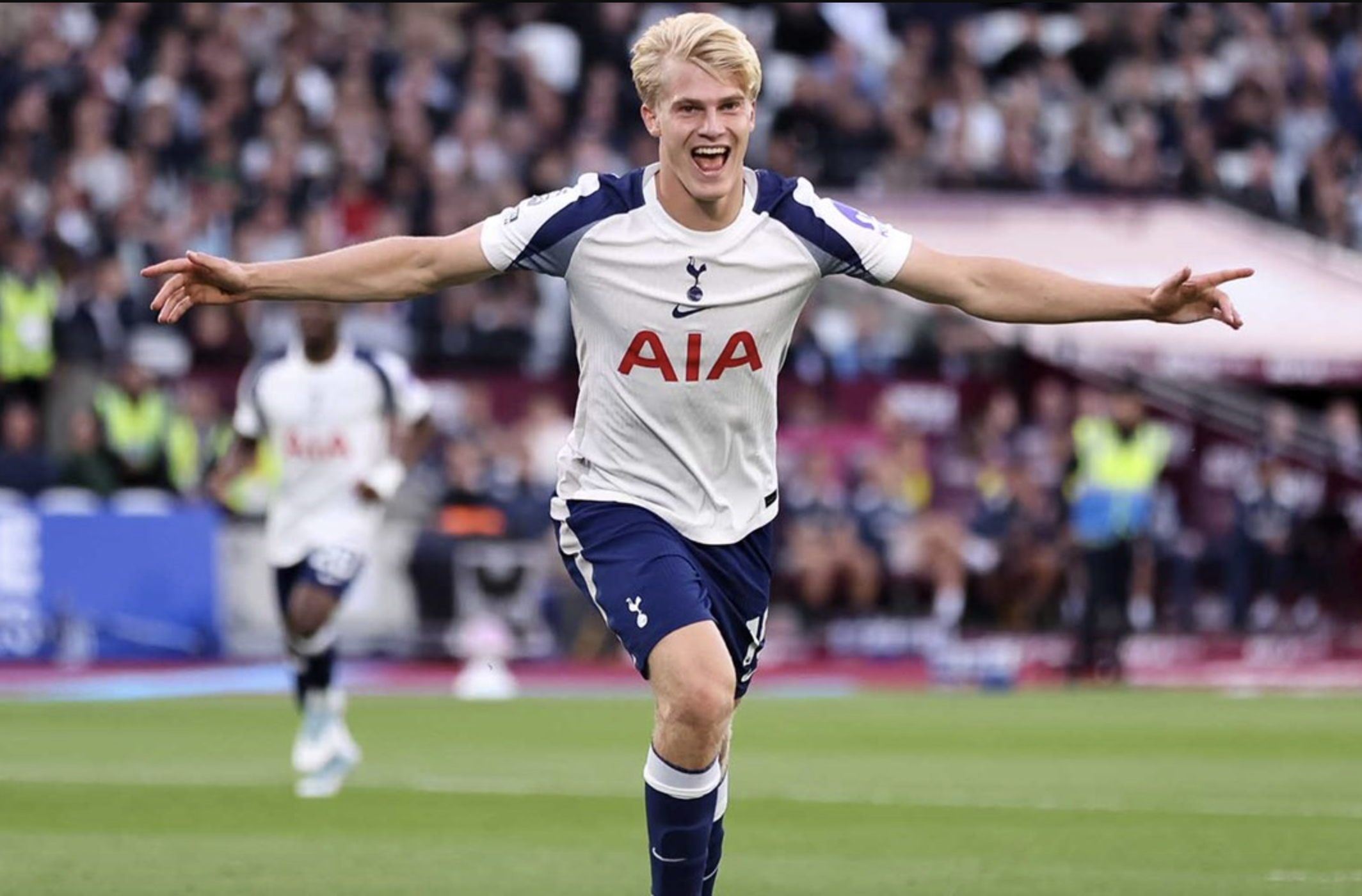 Tottenham nhấn chìm West Ham 3 bàn trận derby London- Ảnh 4. Tottenham nhấn chìm West Ham 3 bàn trận derby London- Ảnh 4.