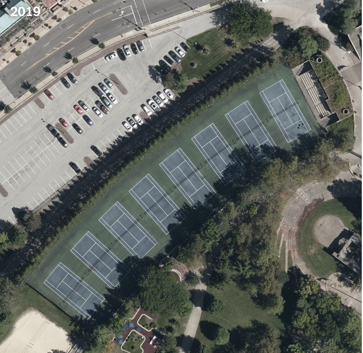 Pickleball “nuốt chửng” 8.000 sân tennis ở Mỹ: Môn thể thao gây nghiện qua góc nhìn từ trên cao- Ảnh 3.