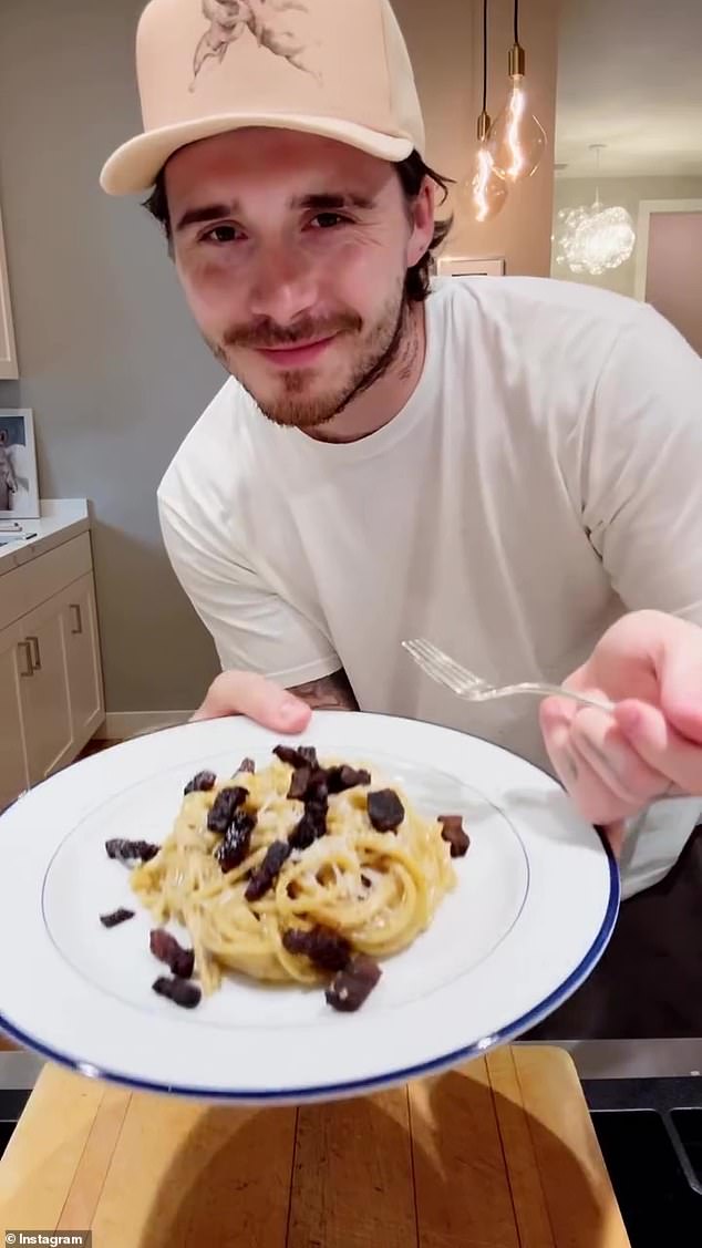 Brooklyn Beckham chuẩn bị làm 