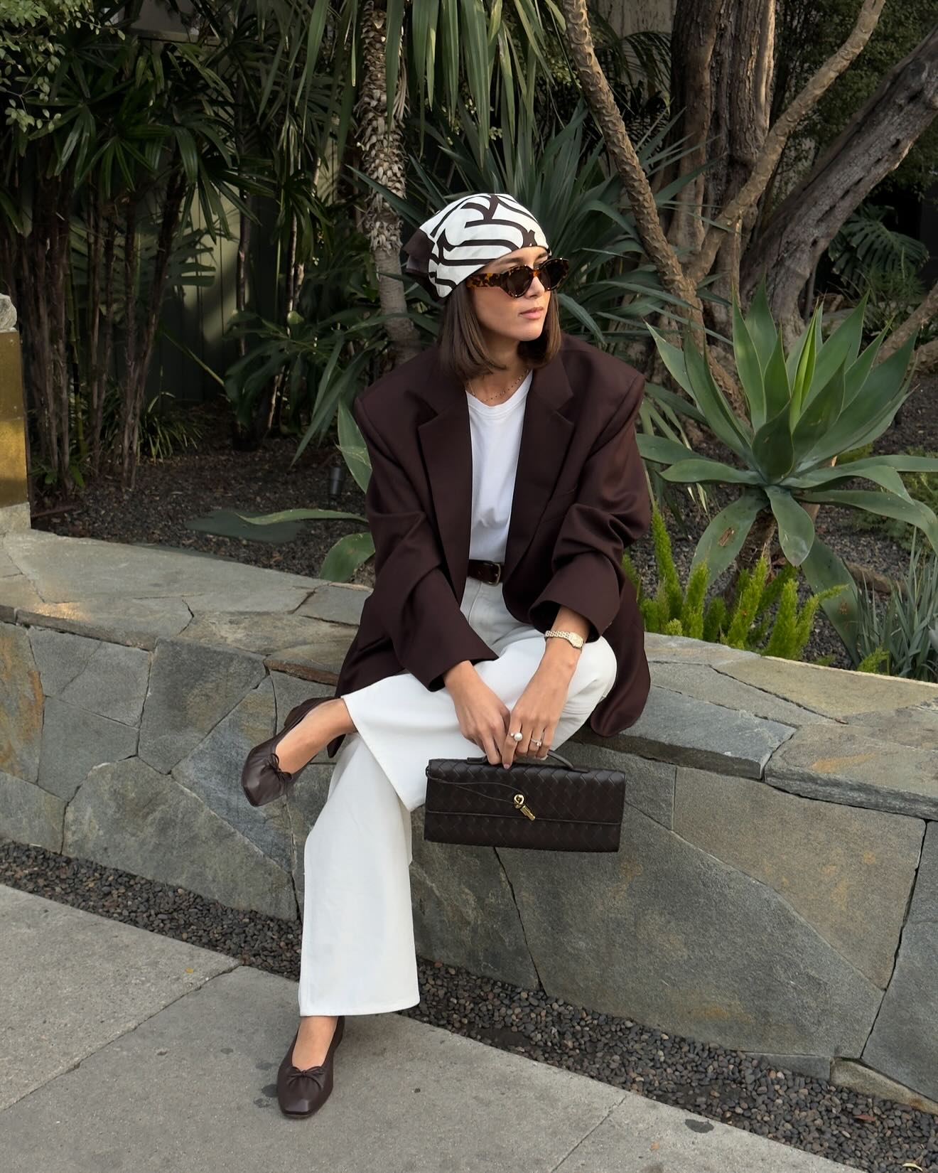 1759318546 930 4 mau ao blazer dep truong ton trong tu do