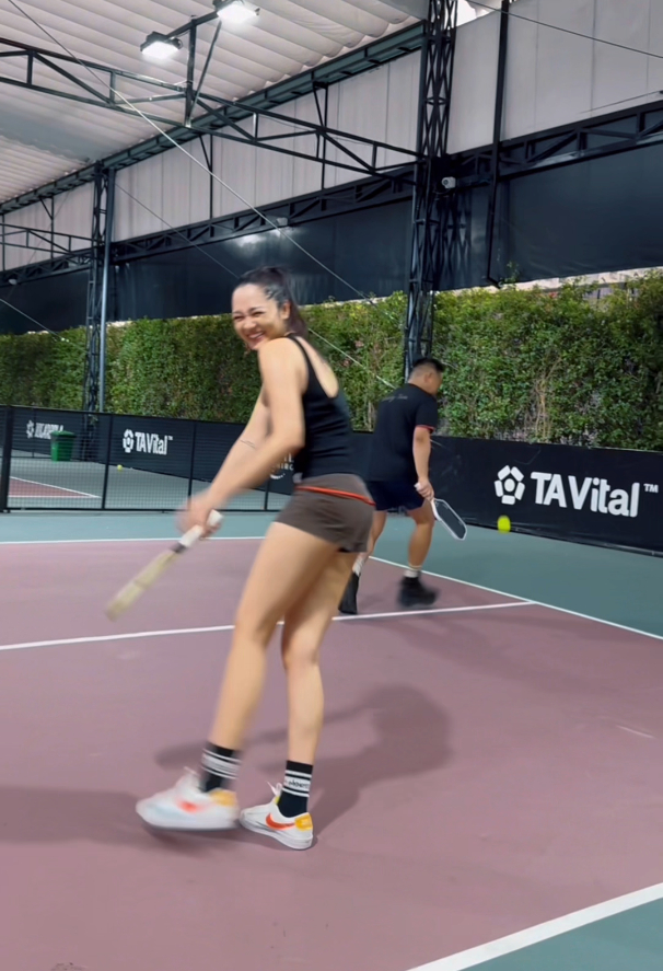 Phạm Quỳnh Anh và Bảo Anh cùng mê pickleball: Lên sân ai thần thái hơn, dáng đẹp hơn?- Ảnh 7.