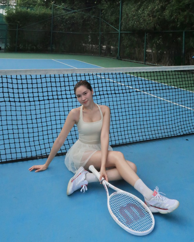 Nữ MC nổi tiếng mê thể thao, 