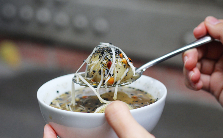 Đừng quên thưởng thức bánh trôi tàu ở Hà Nội