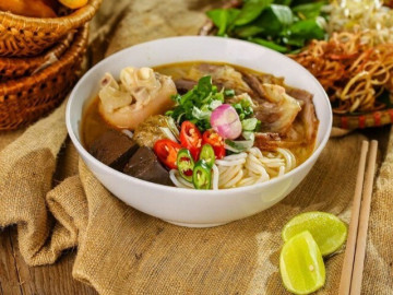 Thưởng thức bún bò Huế chuẩn vị cố đô ngay tại Hà Nội, lưu ngay 5 địa chỉ ngon nhất