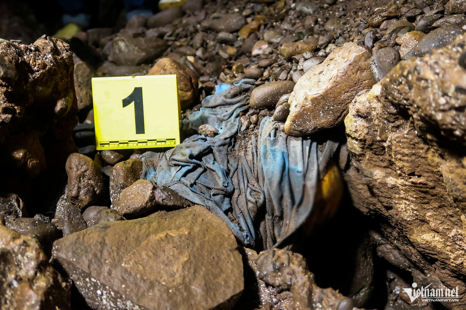 Kỳ án bộ xương khô trong hang sâu và tội ác kinh hoàng 30 năm chưa được giải quyết - Ảnh 2.