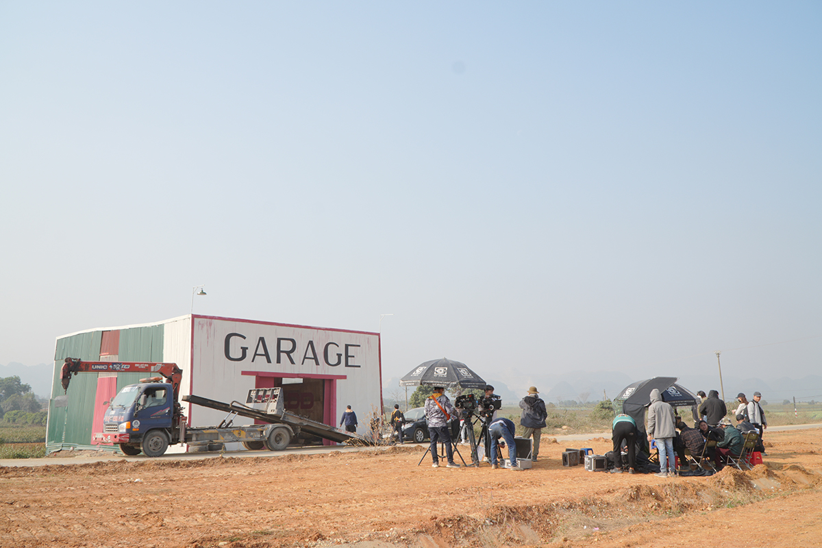 Phía sau cảnh quay rợn người: Đạo diễn Lương Đình Dũng chạm ranh giới sống – chết khi làm “Đồi hành xác: Tà thuyết đen trở lại” - Ảnh 2.