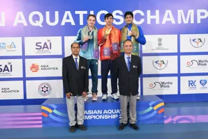 Đoạt thêm HCV 800 m, kình ngư Nguyễn Huy Hoàng lập "cú đúp vàng" châu Á