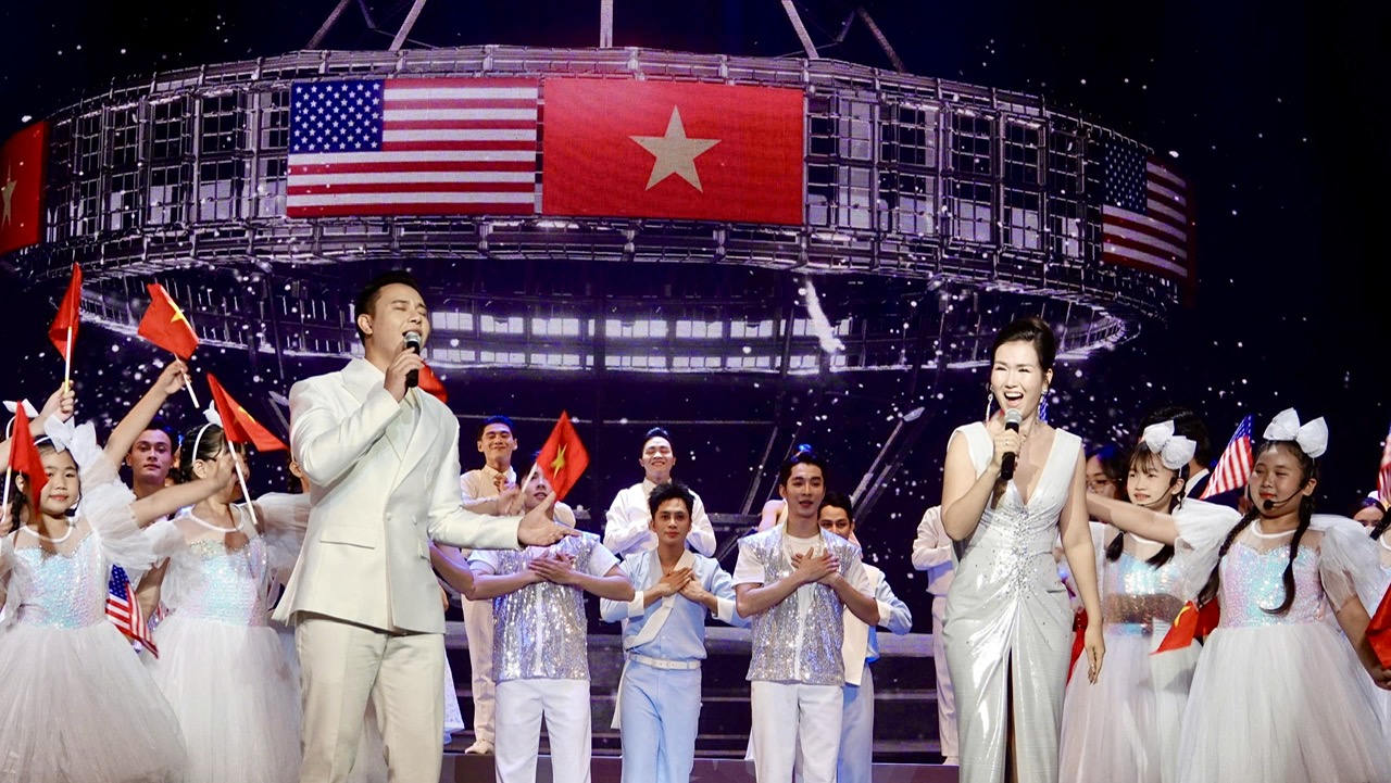 TP.HCM kỷ niệm 30 năm thiết lập quan hệ Việt Nam - Mỹ- Ảnh 5. TP.HCM kỷ niệm 30 năm thiết lập quan hệ Việt Nam - Mỹ- Ảnh 5.