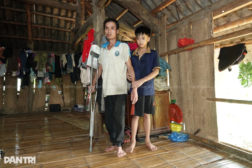 Thương cảnh người phụ nữ nghèo mòn mỏi gánh chồng, con trên đôi vai gầy - 2