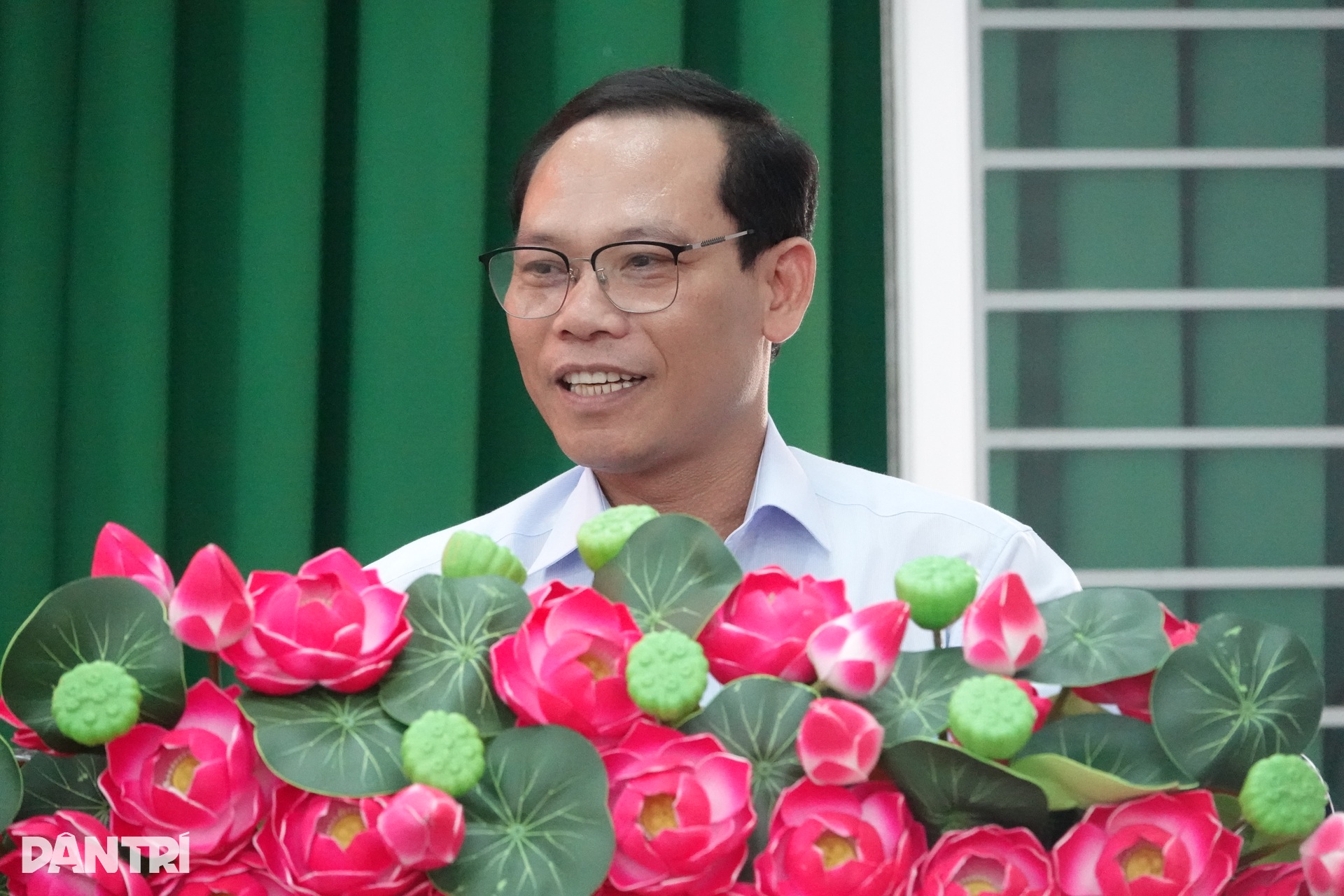 Tặng thẻ Bảo hiểm y tế và quà Trung thu đến học sinh khó khăn tỉnh Tây Ninh - 4 Tặng thẻ Bảo hiểm y tế và quà Trung thu đến học sinh khó khăn tỉnh Tây Ninh - 4