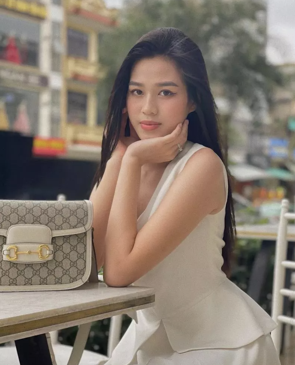 Hoa hậu Đỗ Hà: Khởi đầu từ Gucci, lên đời bằng Hermès- Ảnh 3.