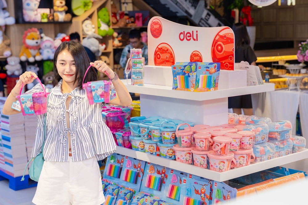 
Văn phòng phẩm Deli đồng hành cùng học sinh, sinh viên.