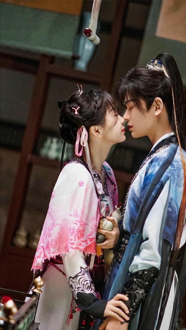 10 phim cổ trang xuyên không Trung Quốc hay nhất thập kỷ, xem xong muốn làm nữ chính ngay lập tức - Ảnh 2. 10 phim cổ trang xuyên không Trung Quốc hay nhất thập kỷ, xem xong muốn làm nữ chính ngay lập tức - Ảnh 2.