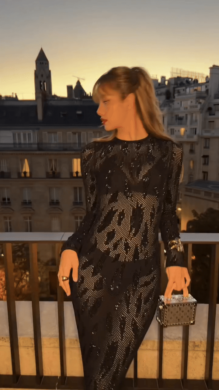 Giữa lúc Jisoo lẫn Rosé lao đao, chỉ Lisa 