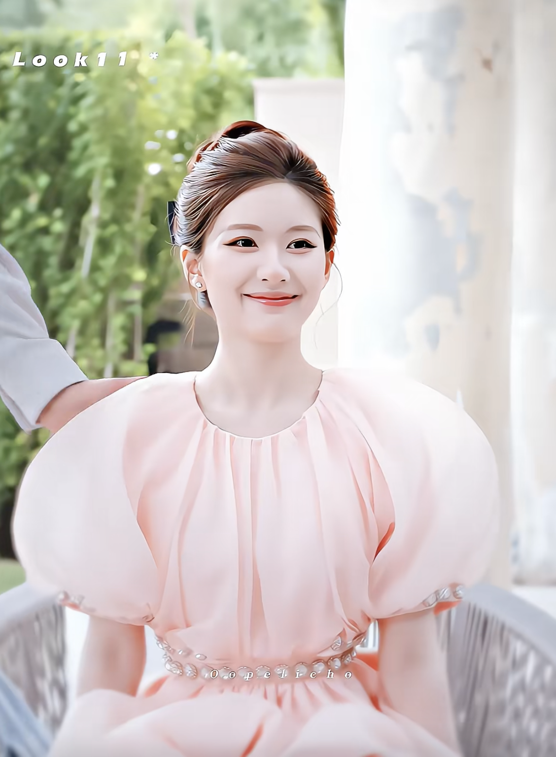 Chiếc túi đánh người của Triệu Lộ Tư- Ảnh 4.