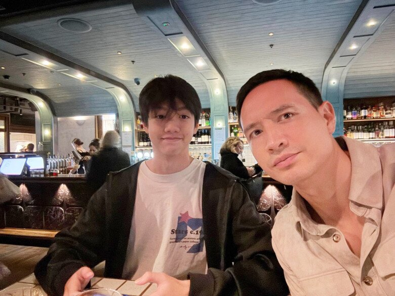 Kim Lý sang New Zealand để chọn trường cho quý tử.