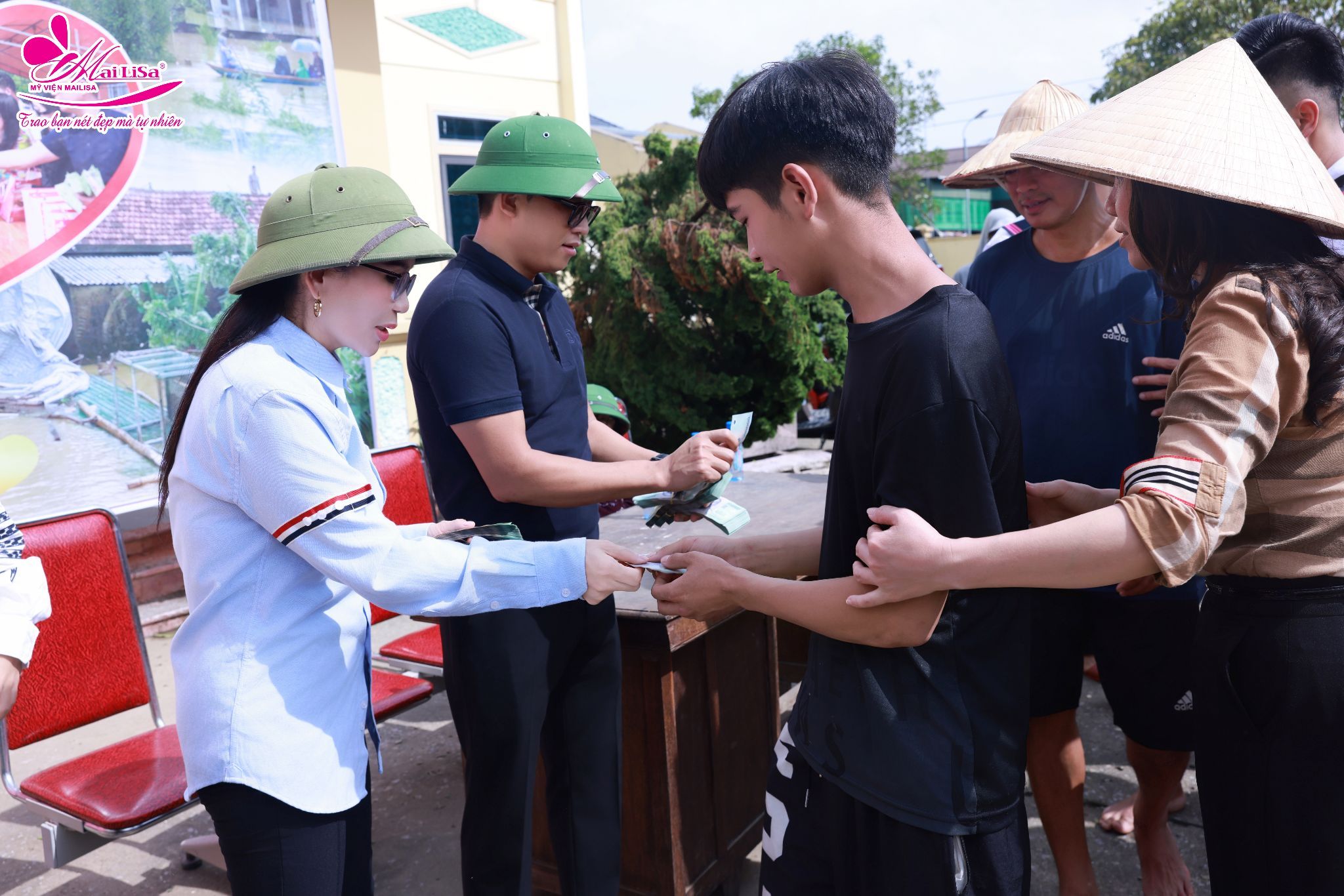 1759417818 249 Doanh nhan Mailisa – Hoang Kim Khanh chuan bi 5