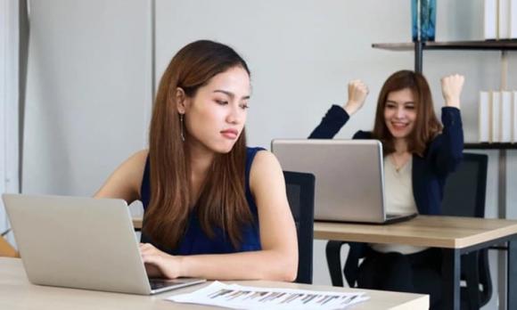 Người EQ thấp 6 người eq thấp, người eq cao, kiến thức