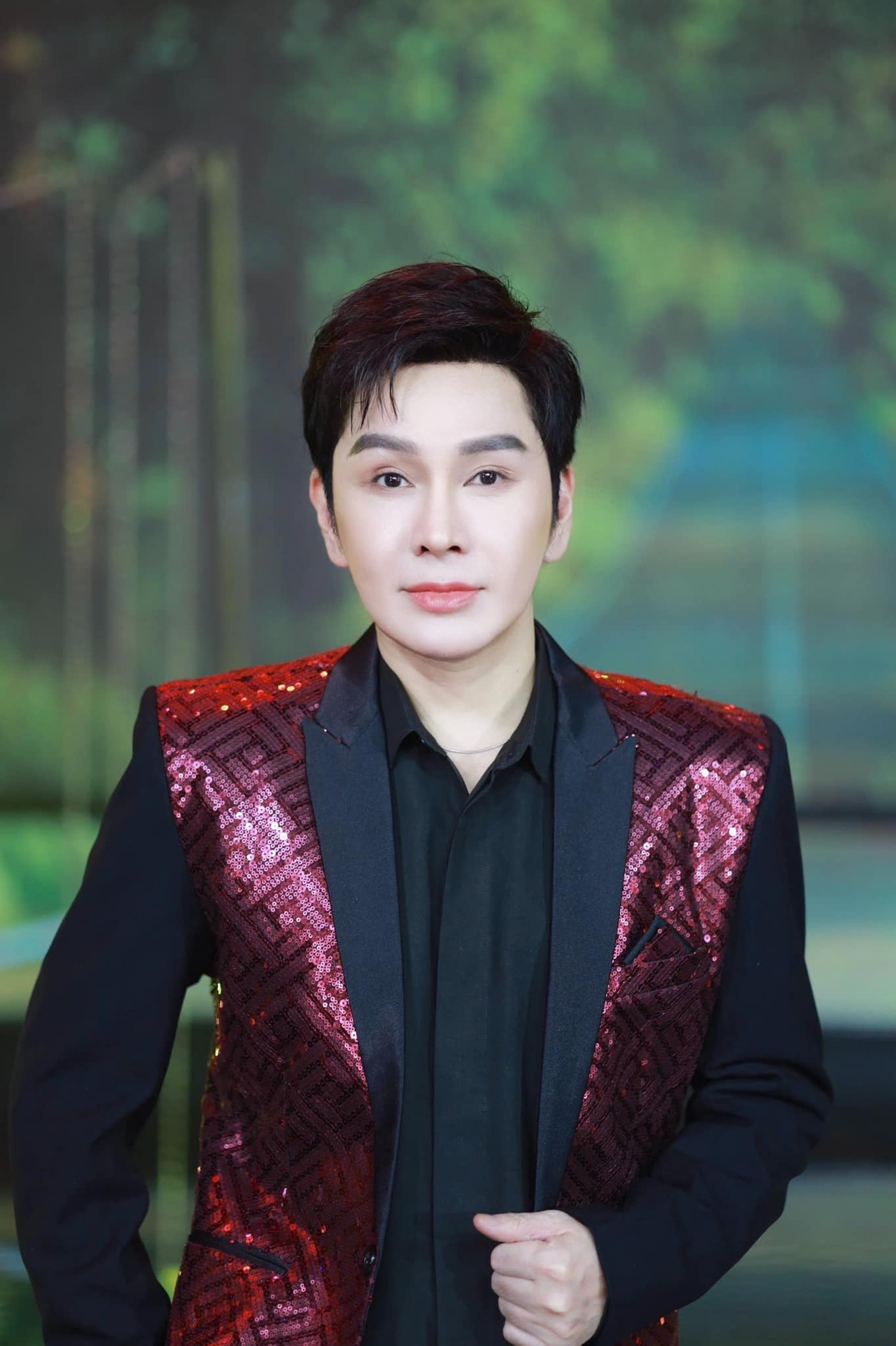 Nam NSƯT yêu Hoa hậu đã có 3 con: Được chuyển giao 2 công ty, ở biệt thự xa hoa 200 tỷ- Ảnh 2.