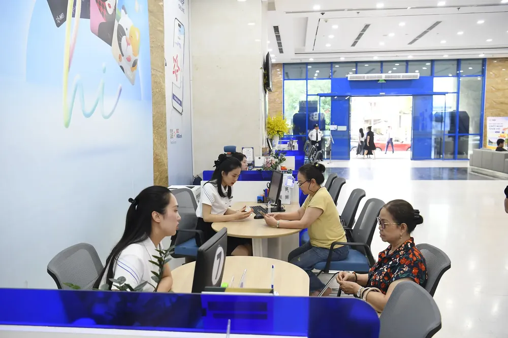 Vốn rẻ từ các gói tín dụng tạo dư địa tăng trưởng nhưng vẫn tiềm ẩn rủi ro lãi suất và tỉ giá. Ảnh: T.L lai-suat-uu-dai-min-3839-7531.jpg