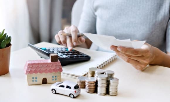 quản lý tài chính, hết năm 2025