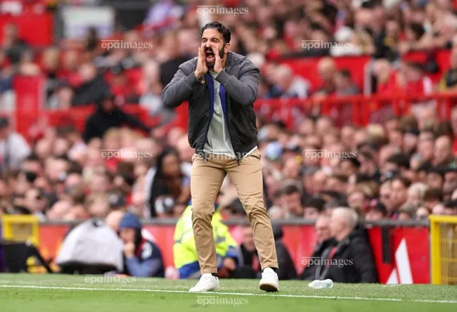 Ông thầy trẻ người Bồ Đào Nha rơi vào thế buộc phải thắng Sunderland để vớt vát lại niềm tin của các ông chủ lẫn giới hâm mộ MU. Ảnh: EPA. canh-bac-cuoi-cung-cua-hlv-ruben-amorim (2).jpg