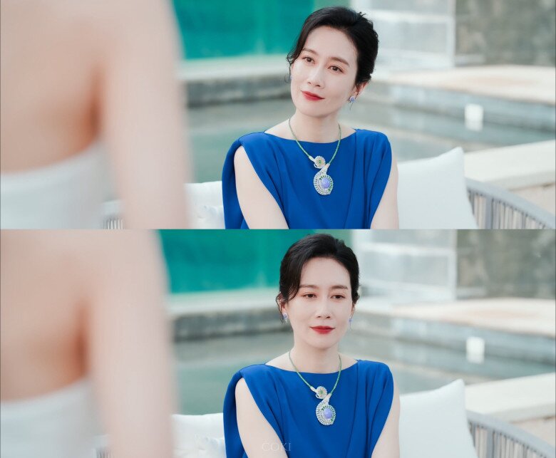 "Mẹ chồng" Triệu Lộ Tư khí chất "át vía" khiến khán giả "quên cách thở": Đeo phỉ thúy 1.100 tỷ, ngoài đời U50 vẫn lẻ bóng 5 Từng ánh mắt, từng cái nhướn mày của nữ diễn viên U50 khiến người xem cũng phải toát mồ hôi.