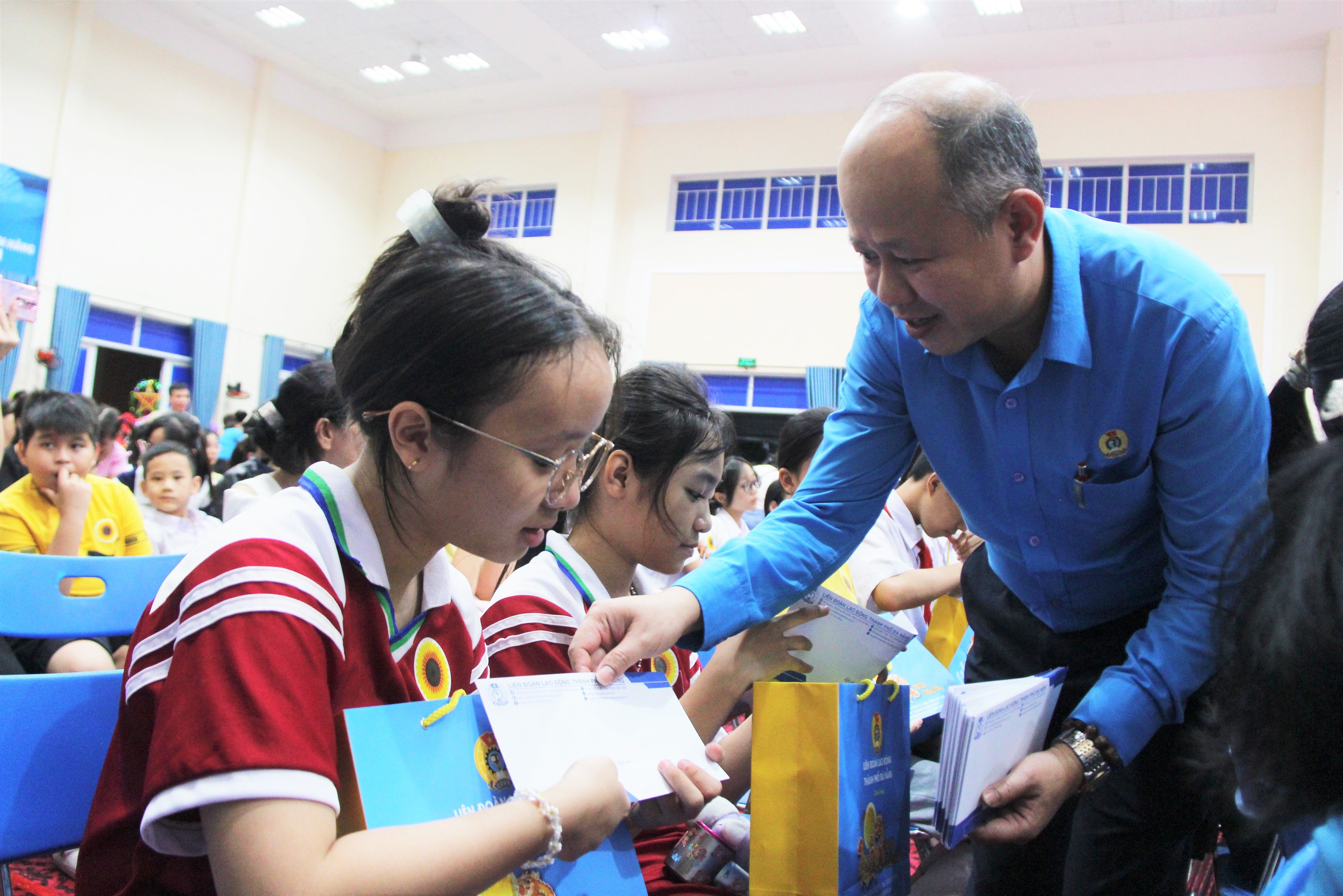 Công đoàn Đà Nẵng chi gần 1 tỉ đồng chăm lo Tết Trung thu cho con đoàn viên - Ảnh 3.