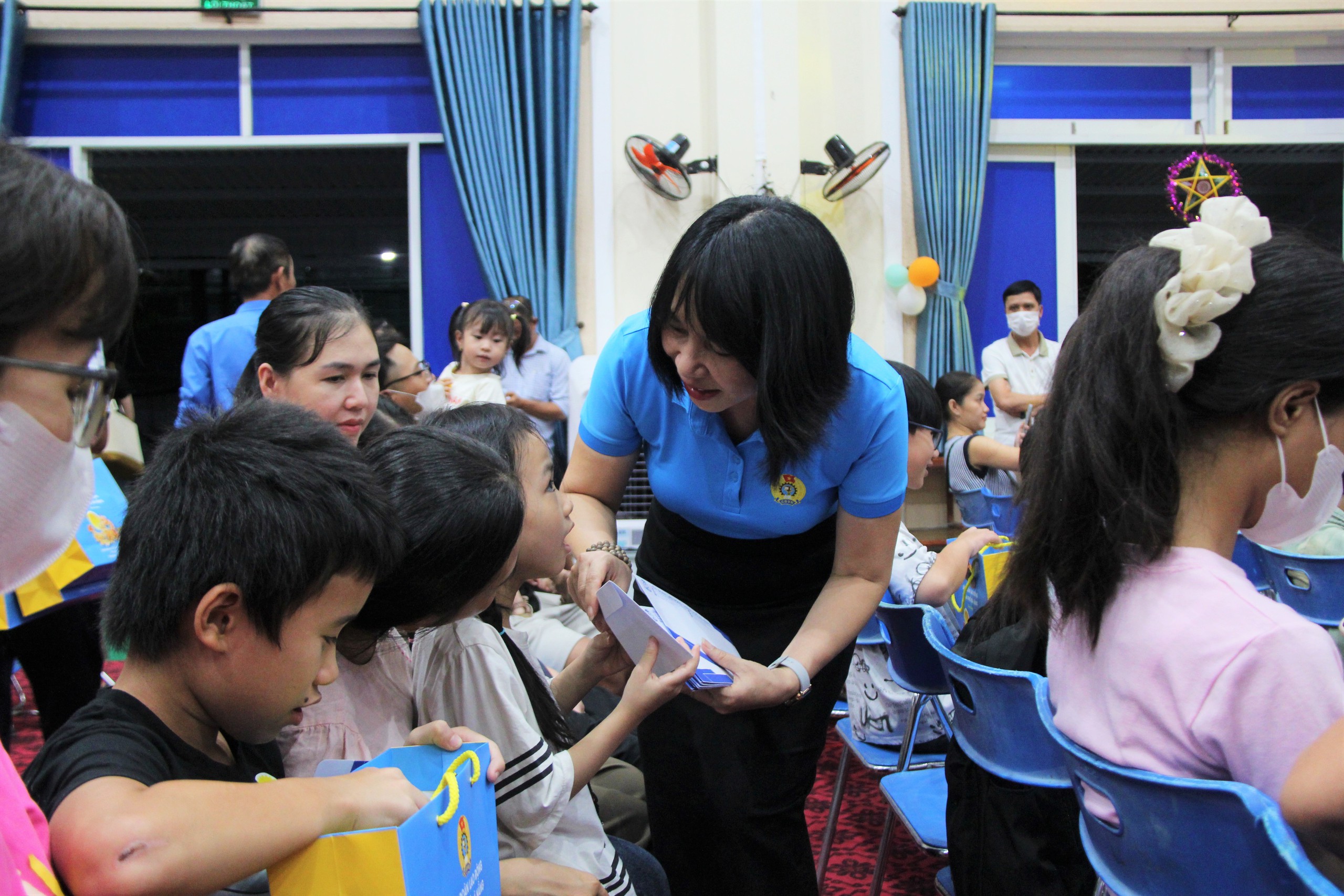 Công đoàn Đà Nẵng chi gần 1 tỉ đồng chăm lo Tết Trung thu cho con đoàn viên - Ảnh 4.