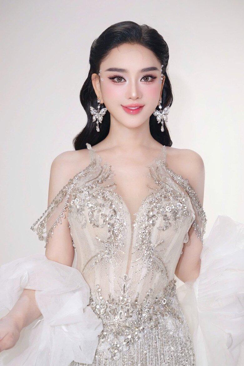 Sao Việt 24h: Diễn viên Hương Giang tiết lộ con trai 8 tháng amp;#34;cao 1m75amp;#34;, phản ứng gay gắt khi có người hỏi về bố của con - 12