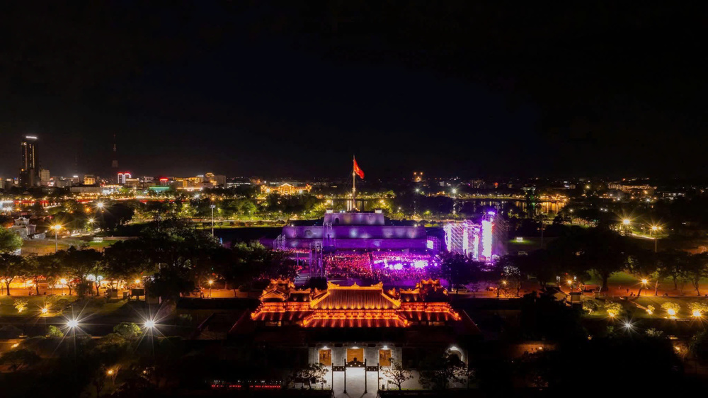 1759490585 511 Mega Booming Du lich Am nhac dac sac cua