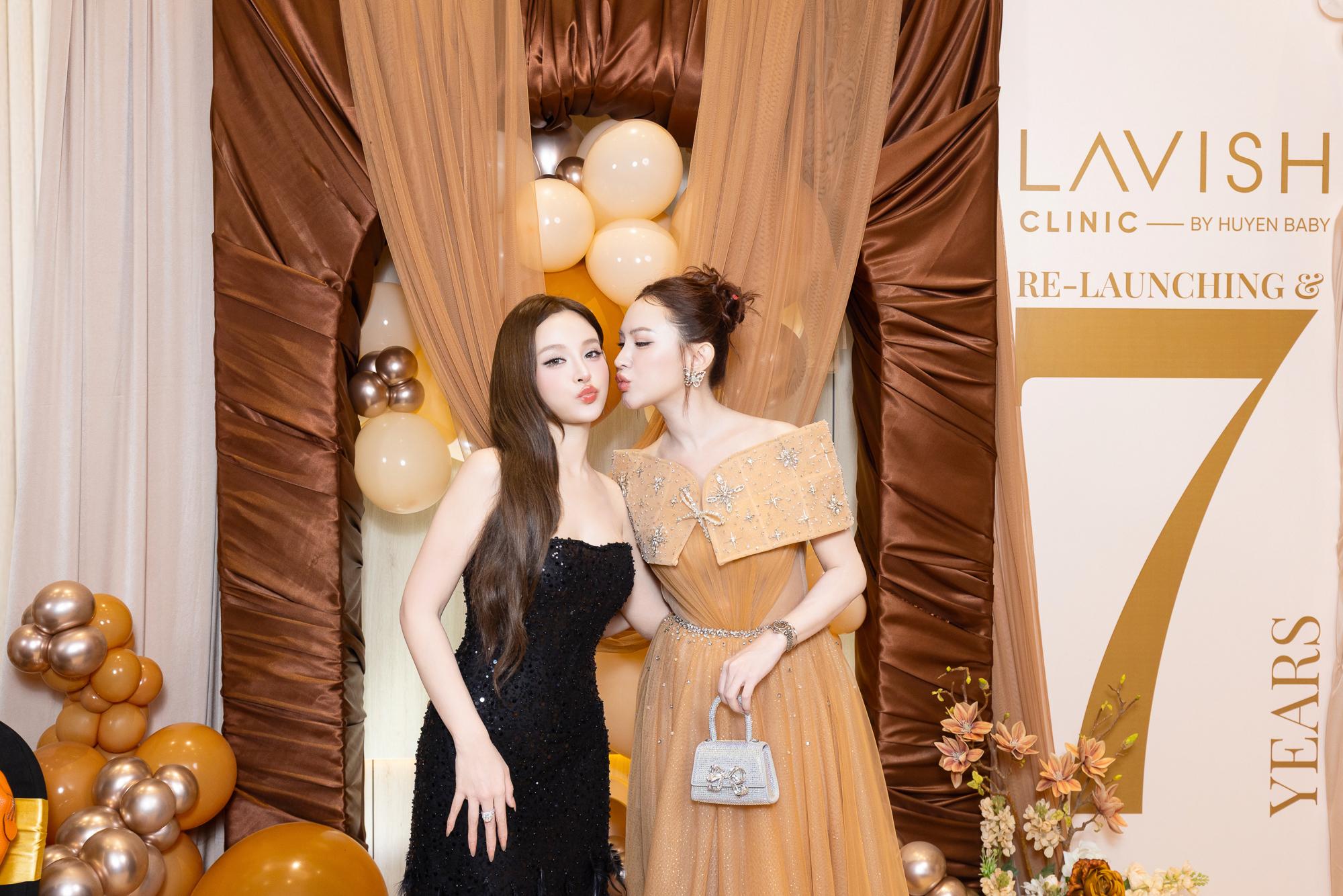 Ninh Dương Lan Ngọc, Diệp Lâm Anh, cùng loạt sao Việt choáng ngợp trước diện mạo mới của Lavish Clinic - By Huyền Baby- Ảnh 6.