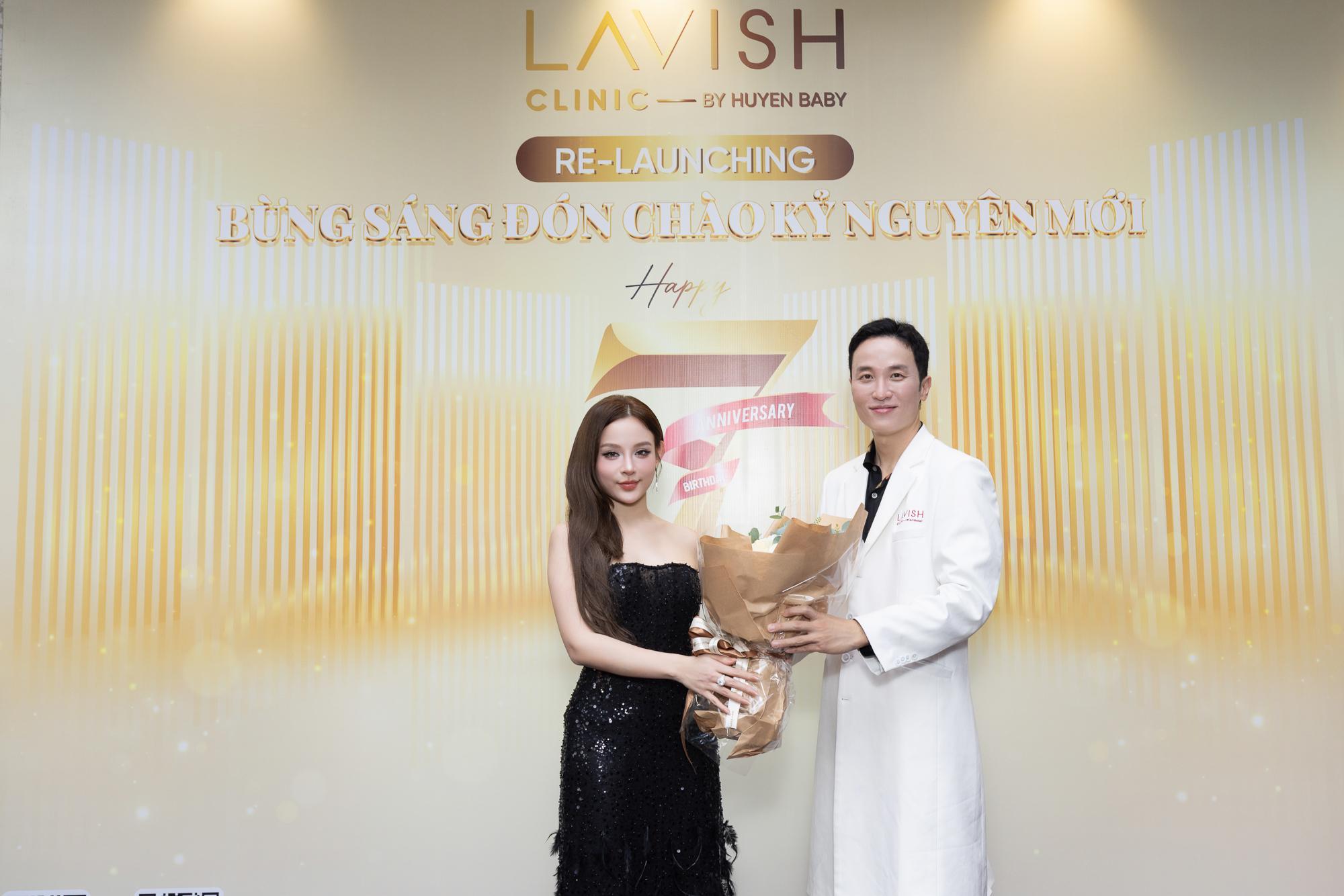 Ninh Dương Lan Ngọc, Diệp Lâm Anh, cùng loạt sao Việt choáng ngợp trước diện mạo mới của Lavish Clinic - By Huyền Baby- Ảnh 8.