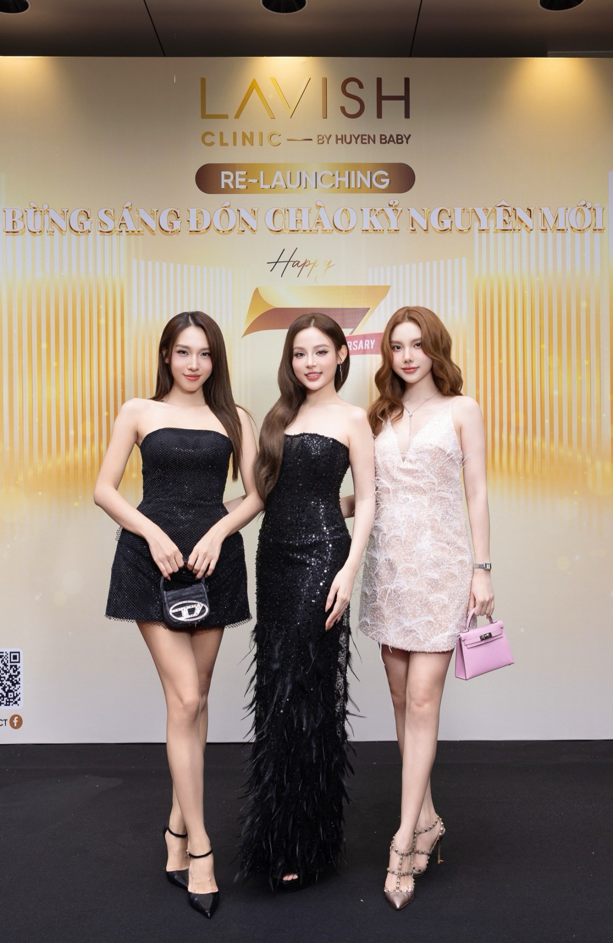 Ninh Dương Lan Ngọc, Diệp Lâm Anh, cùng loạt sao Việt choáng ngợp trước diện mạo mới của Lavish Clinic - By Huyền Baby- Ảnh 10.