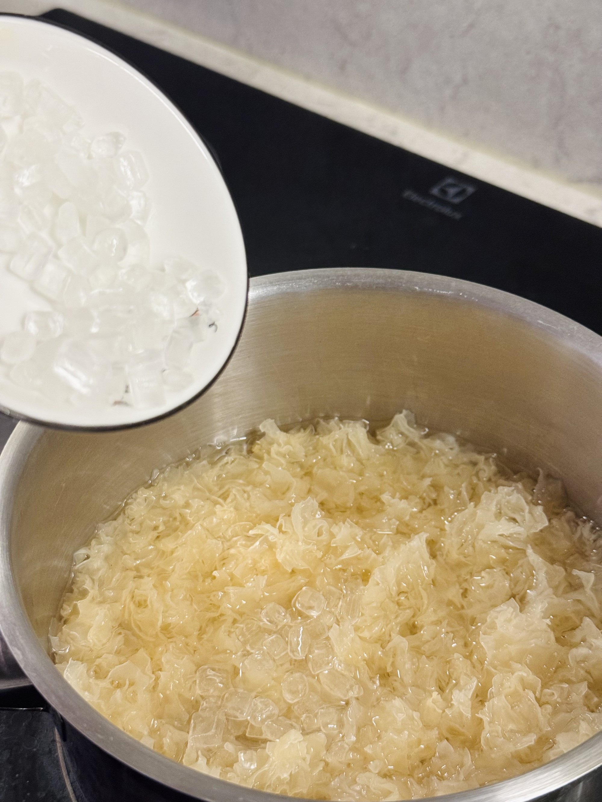 Món ăn cấp ẩm giúp da mịn đẹp còn hơn Món ăn cấp ẩm giúp da mịn đẹp còn hơn