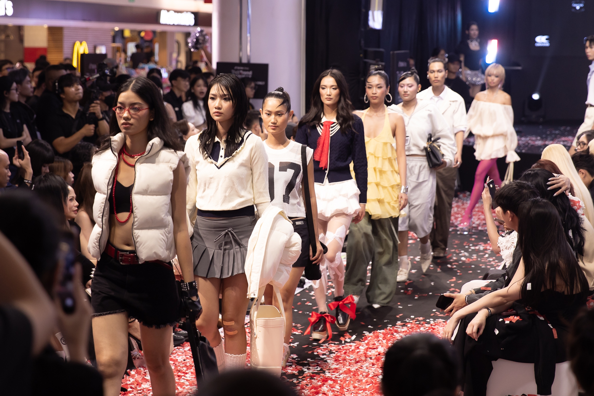 NTK indie và local brand trẻ bùng nổ sáng tạo trên runway TikTok Shop- Ảnh 16.