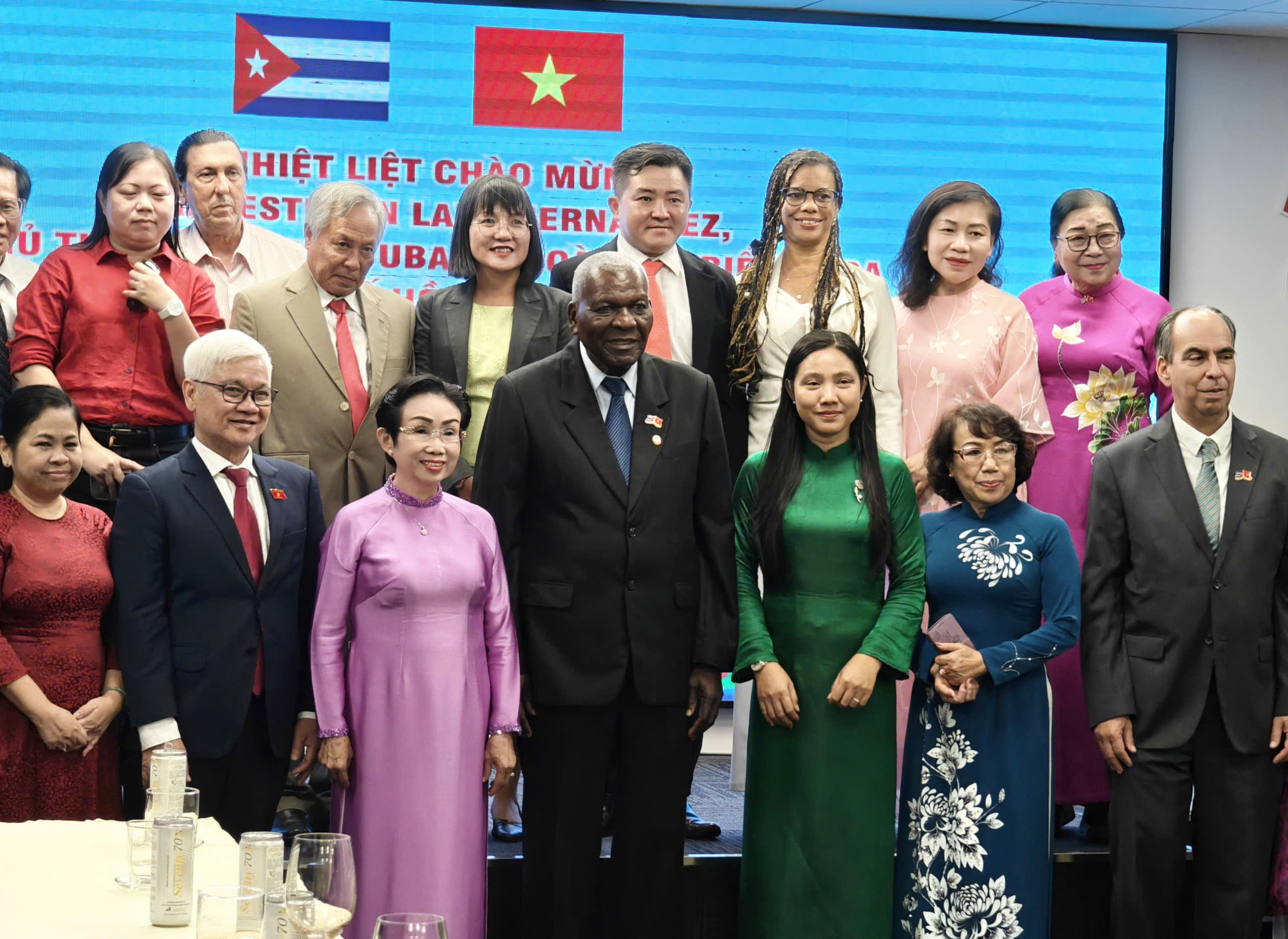 Chủ tịch Quốc hội Cuba xúc động cám ơn Việt Nam - Ảnh 5.