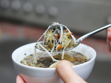 Những món đặc sản miền Tây nhất định phải thử, có món ăn độc lạ, nghe tên đã thấy thèm 5 Những quán bánh trôi tàu ngon nức tiếng ở Hà Nội, giữ công thức gia truyền lâu năm, no nê chỉ với 15.000 đồng