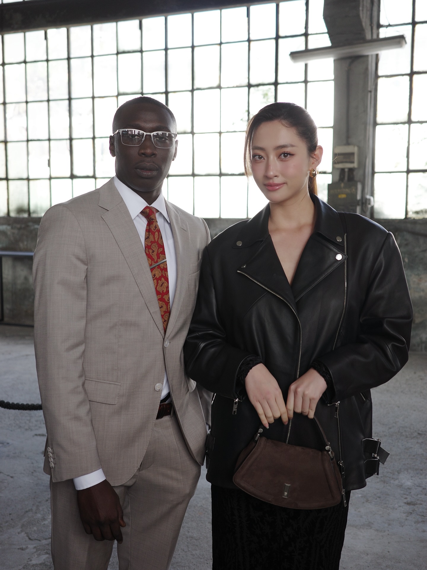 Lương Thùy Linh bỏ brand vắng lặng, dồn dập đi fashion week quốc tế, gặp đại tiểu thư hot nhất TikTok- Ảnh 5.