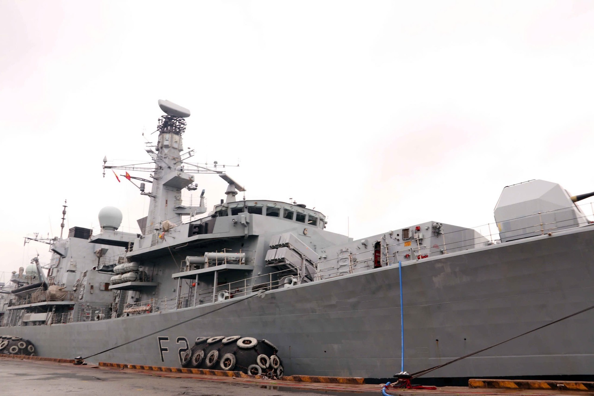 Tàu Hải quân Anh HMS Richmond trở lại Việt Nam- Ảnh 4.