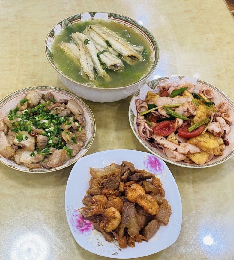 Vừa làm ca, vừa nhận thêm việc ngoài, mẹ đảm Quảng Ninh vẫn miệt mài vào bếp vì một lý do đặc biệt 9 Vừa làm ca, vừa nhận thêm việc ngoài, mẹ đảm Quảng Ninh vẫn miệt mài vào bếp vì một lý do đặc biệt - 9