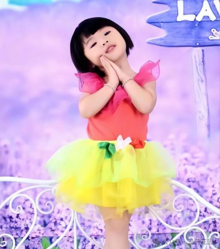 Toà tuyên án tử hình mẹ kế bạo hành bé gái đến chết, người bố bèn khóc thảm xin giảm án: Dư luận cực phẫn nộ!- Ảnh 2.