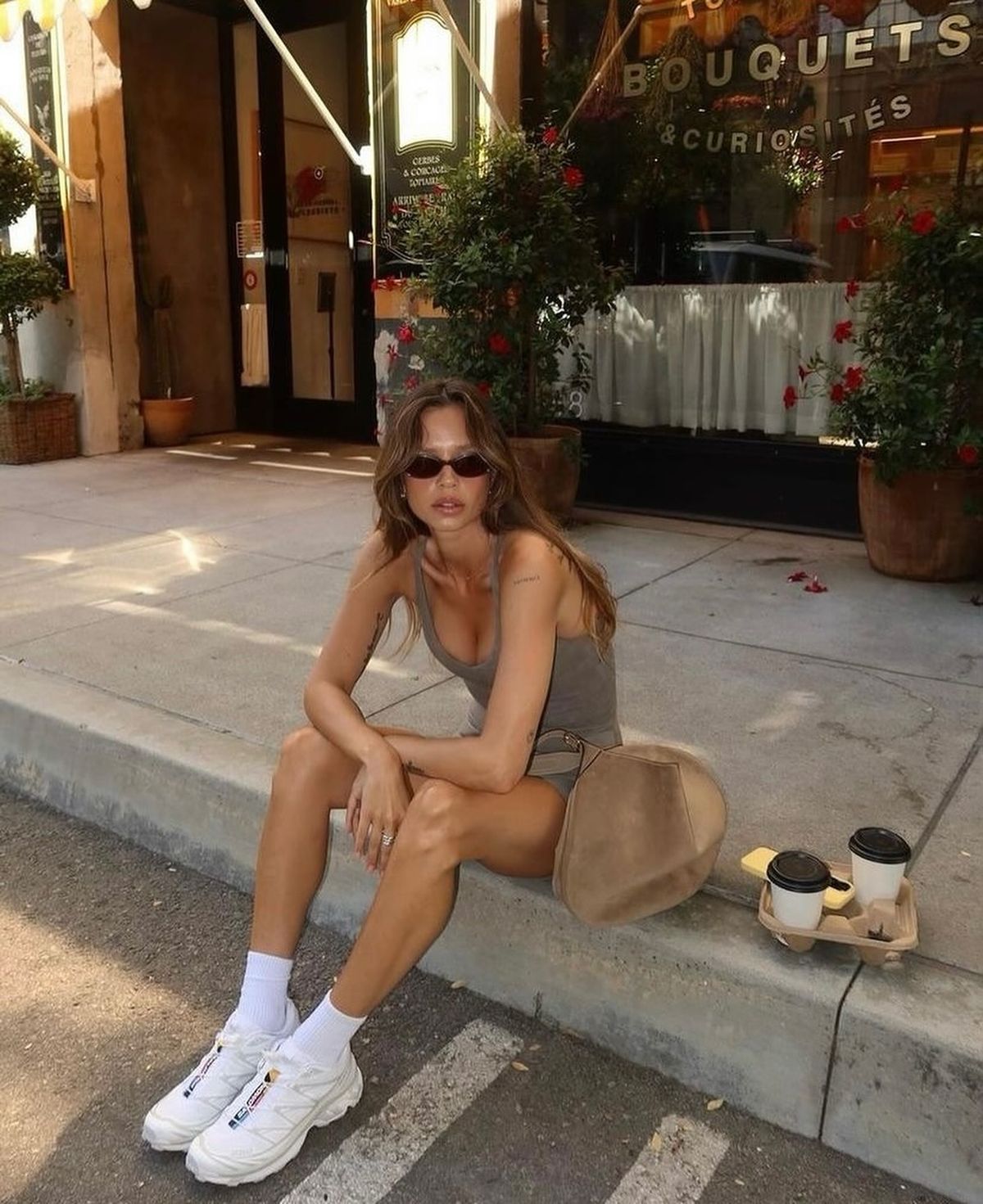 Salomon - Đôi sneakers “thô kệch” trở thành đồng phục của hội IT girl toàn cầu- Ảnh 17.