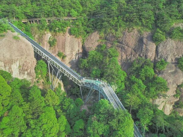 Nở rộ xu hướng “du lịch vô dụng”- Ảnh 5.