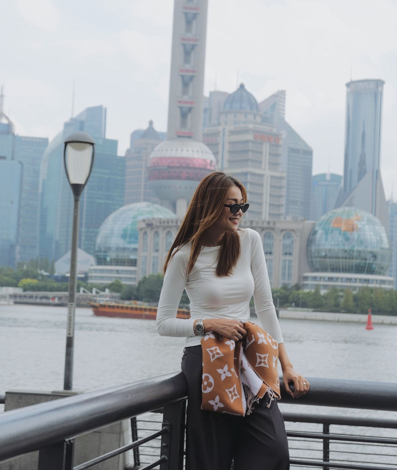 Thanh Hằng gợi ý 10 set đồ mùa thu đẹp và sang dành cho phụ nữ trên 40 tuổi- Ảnh 7. Thanh Hằng gợi ý 10 set đồ mùa thu đẹp và sang dành cho phụ nữ trên 40 tuổi- Ảnh 7.