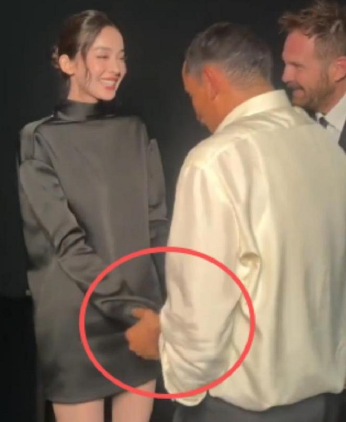 Mỹ nữ Tân Cương bị quấy rối tại Tuần lễ thời trang?- Ảnh 2.